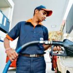 ईंधन की कीमतों में कटौती, गैस सिलेंडर पर सब्सिडी: केंद्र का बड़ा कदम