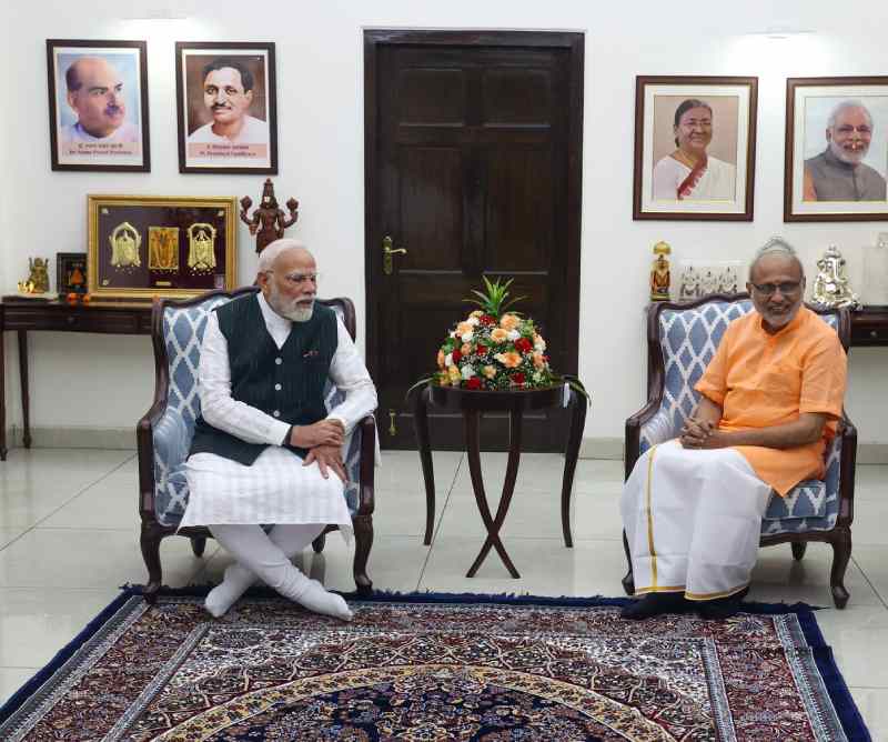 प्रधानमंत्री नरेंद्र मोदी और उपराष्ट्रपति चुने गए सी पी राधाकृष्णन साथ में | उपराष्ट्रपति चुनाव 2025 में बीजेपी की जीत | मोदी और राधाकृष्णन की मुलाकात